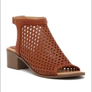 Nine West Kariana Sandal Dark Tan Size 3